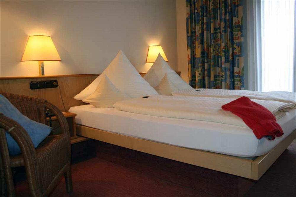 Stadt-Gut-Hotel Filderhotel Ostfildern Esterno foto
