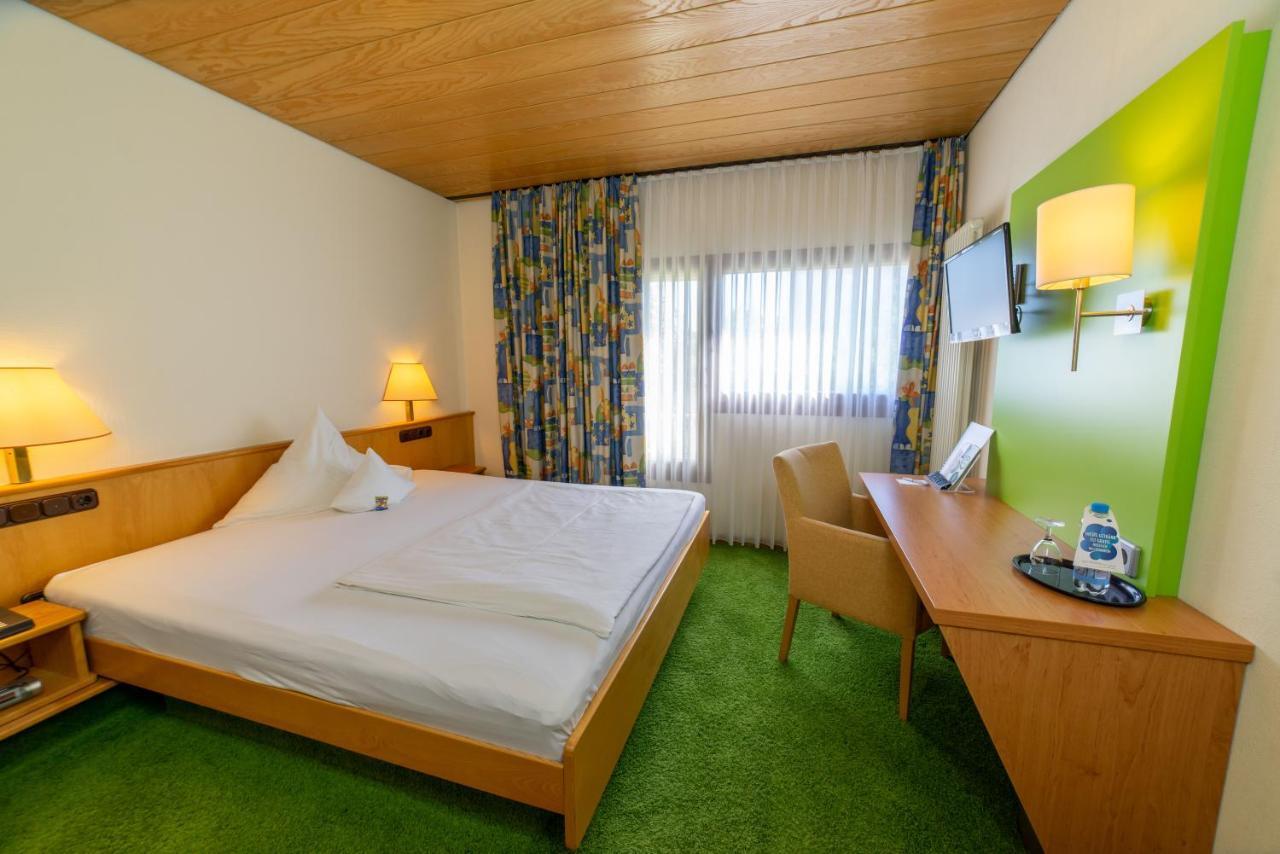 Stadt-Gut-Hotel Filderhotel Ostfildern Esterno foto